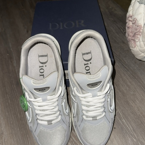 Christian Dior 2023 B-30 Cross Trainers in Silver Grey like new with box and COA - Picture 2 of 11
